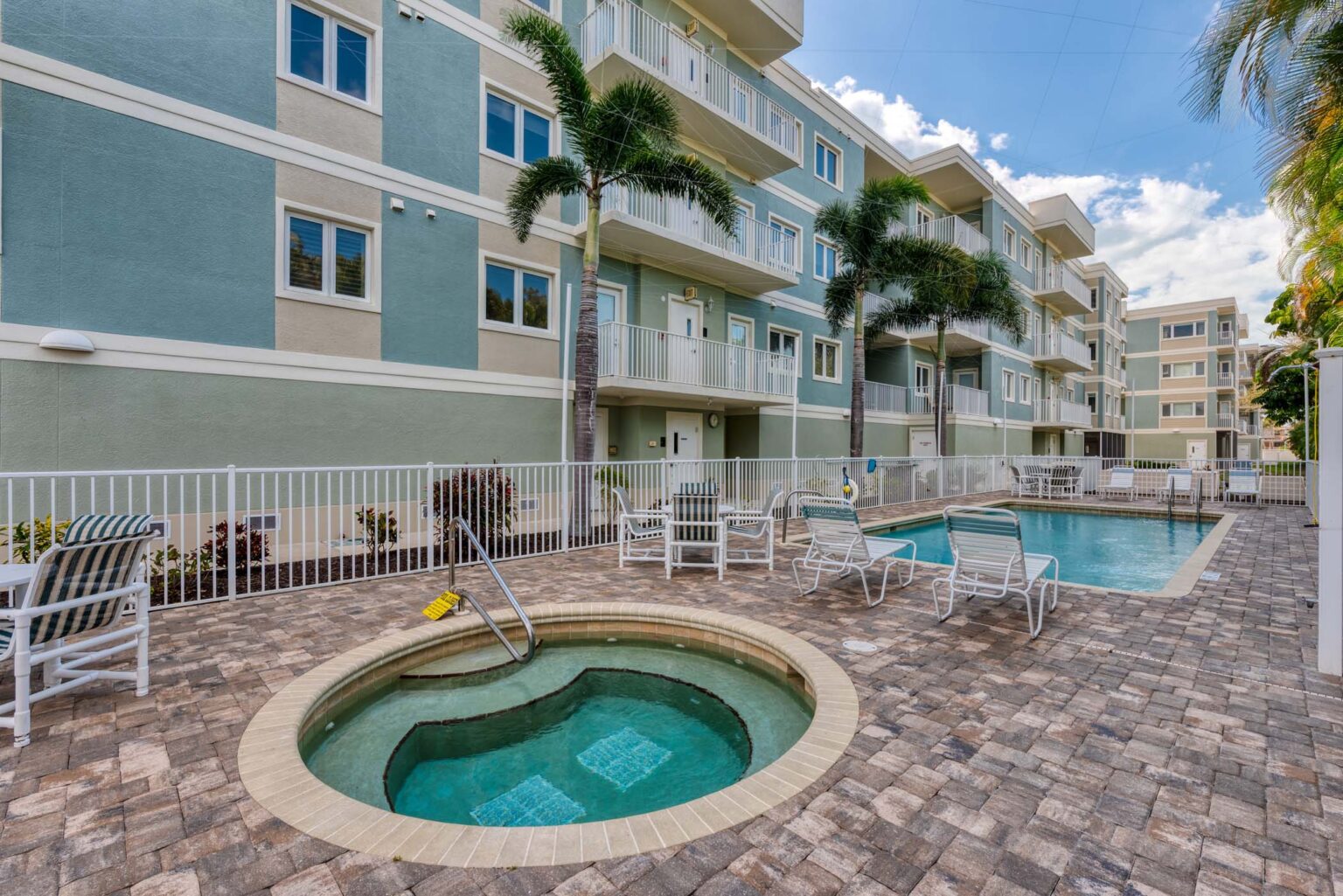 hottub and pool