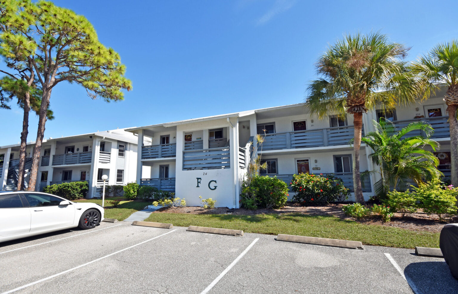 Fiddlers Green Condominiums Parking and Buildings